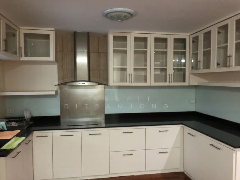 4-BR Townhouse, Bangkok, Khlong Tan Nua, Watthana, Bangkok, 4 Bedrooms, 350 sqm, Townhouse For Rent, by Pasupit Ditbanjong, 500329840 - DDproperty.com