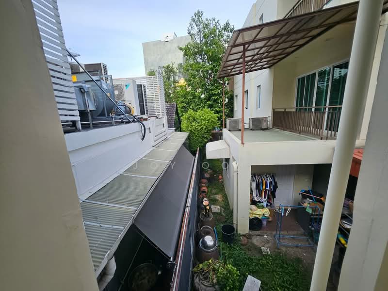 Sukhumvit 24 Home, Bangkok, Soi Methi Niwet, Sukhumvit Road, Khong Tan, Khlong Toei, Bangkok, 3 Bedrooms, 240 sqm, Condo For Rent, by Joy Ooi, 500329842 - DDproperty.com