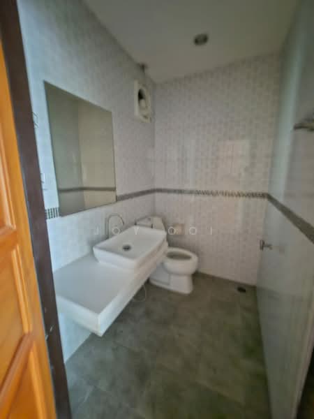 Sukhumvit 24 Home, Bangkok, Soi Methi Niwet, Sukhumvit Road, Khong Tan, Khlong Toei, Bangkok, 3 Bedrooms, 240 sqm, Condo For Rent, by Joy Ooi, 500329842 - DDproperty.com