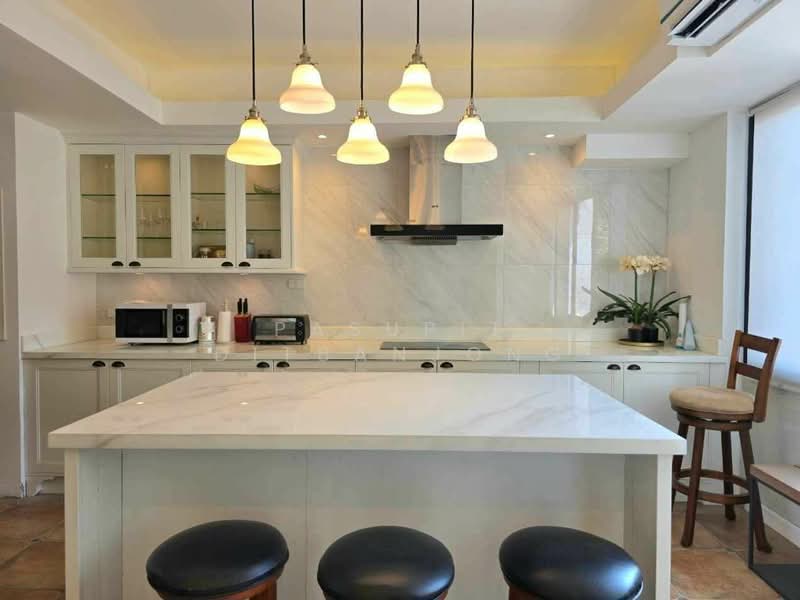 3-BR Townhouse, Bangkok, Khlong Tan Nua, Watthana, Bangkok, 3 Bedrooms, 204 sqm, Townhouse For Rent, by Pasupit Ditbanjong, 500329846 - DDproperty.com