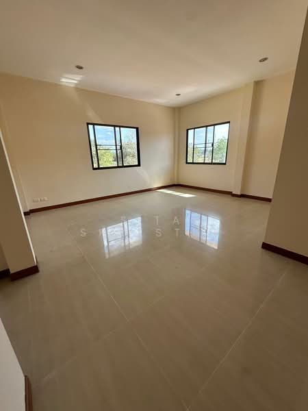 5-BR House, Chon Buri (Pattaya), Poong, Bang Lamung (Pattaya), Chon Buri (Pattaya), 5 Bedrooms, 495 sqm, Single Detached House For Sale, by Sita Shrestha, 500329864 - DDproperty.com