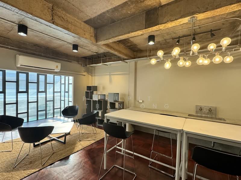 1-BR House, Bangkok, Khong Tan, Khlong Toei, Bangkok, 1 Bedroom, 500 sqm, Single Detached House For Rent, by Pasupit Ditbanjong, 500329867 - DDproperty.com