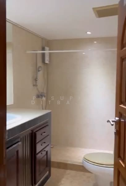 undefined, Bangkok, Chong Nonsi, Yan Nawa, Bangkok, 6 Bedrooms, 26 sqm, Townhouse For Rent, by Pasupit Ditbanjong, 500329887 - DDproperty.com
