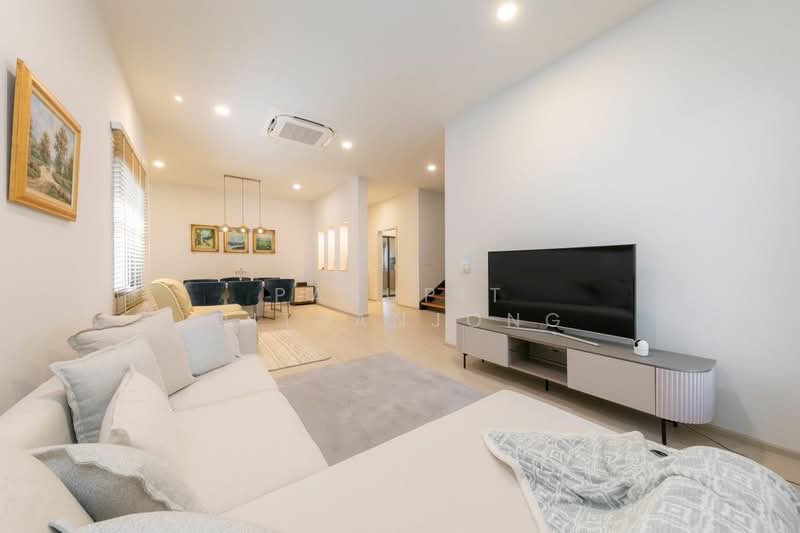 3-BR Townhouse, Bangkok, Bowon Niwet, Phra Nakhon, Bangkok, 3 Bedrooms, 420 sqm, Townhouse For Sale, by Pasupit Ditbanjong, 500329898 - DDproperty.com