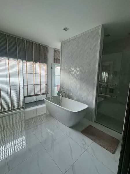 Nantawan Ramintra-Paholyothin 50, Bangkok, Thep Rak Road, Tha Rang, Bang Khen, Bangkok, 4 Bedrooms, 403 sqm, Single Detached House For Sale, by Next step property, 500329905 - DDproperty.com
