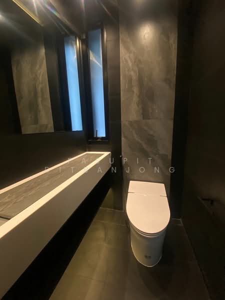 3-BR Townhouse, Bangkok, Din Daeng, Bangkok, 3 Bedrooms, 228 sqm, Townhouse For Sale, by Pasupit Ditbanjong, 500329912 - DDproperty.com