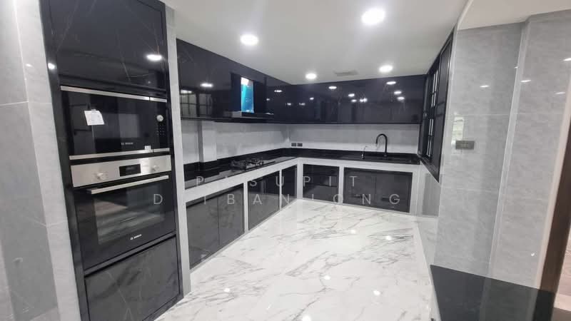 undefined, Bangkok, Khong Tan, Khlong Toei, Bangkok, 6 Bedrooms, 365 sqm, Townhouse For Rent, by Pasupit Ditbanjong, 500329927 - DDproperty.com