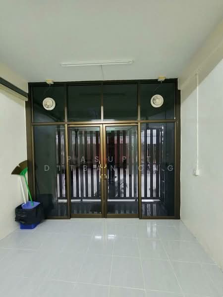 4-BR Townhouse, Bangkok, Chong Nonsi, Yan Nawa, Bangkok, 4 Bedrooms, 325 sqm, Townhouse For Sale, by Pasupit Ditbanjong, 500329953 - DDproperty.com