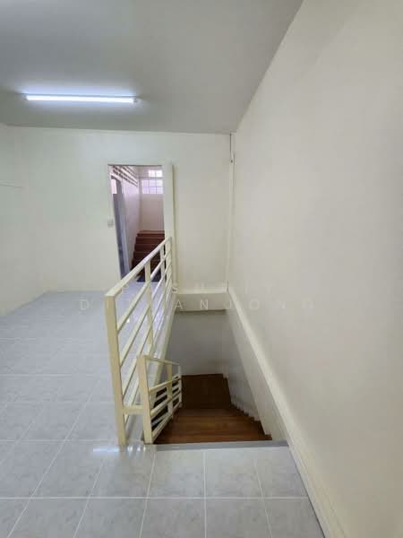 ทาวน์เฮ้าส์ 4-ห้องนอน, กรุงเทพ, ช่องนนทรี, ยานนาวา, กรุงเทพ, 325 ตร.ม., ทาวน์เฮ้าส์ ขาย, โดย Pasupit Ditbanjong, 500329953 - DDproperty.com