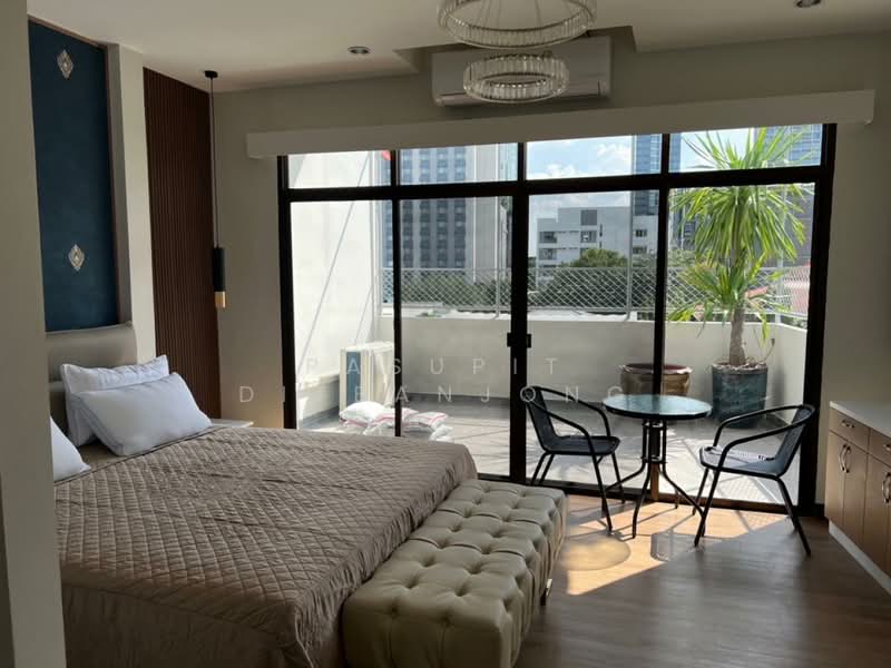 3-BR Townhouse, Bangkok, Khong Tan, Khlong Toei, Bangkok, 3 Bedrooms, 68 sqm, Townhouse For Rent, by Pasupit Ditbanjong, 500329960 - DDproperty.com