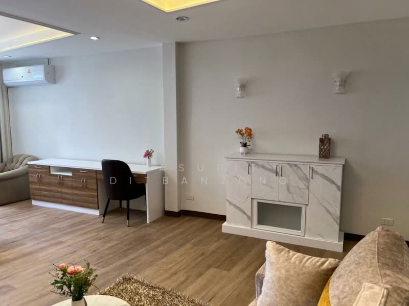 3-BR Townhouse, Bangkok, Khong Tan, Khlong Toei, Bangkok, 3 Bedrooms, 68 sqm, Townhouse For Rent, by Pasupit Ditbanjong, 500329960 - DDproperty.com