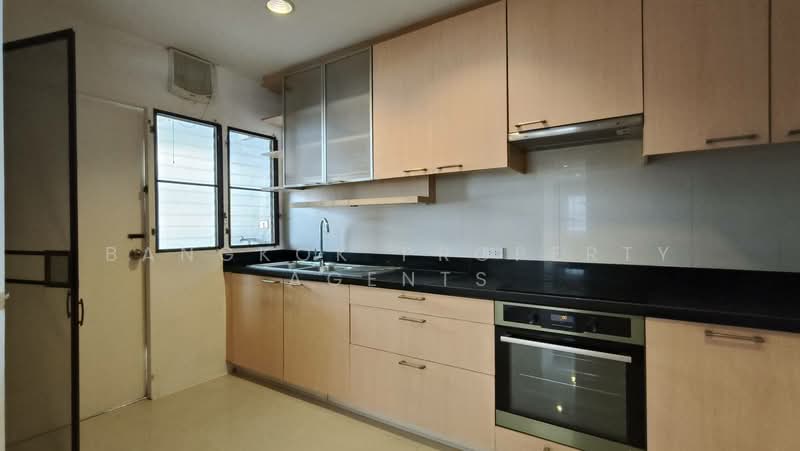 Baan Sawasdee, Bangkok, 42-1 Soi Sukhumvit 31, Khlongtoei Nua, Watthana, Bangkok, 3 Bedrooms, 378 sqm, Condo For Rent, by BANGKOK PROPERTY AGENTS, 500329994 - DDproperty.com