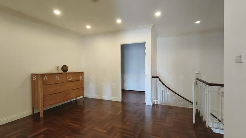 Baan Sawasdee, Bangkok, 42-1 Soi Sukhumvit 31, Khlongtoei Nua, Watthana, Bangkok, 3 Bedrooms, 378 sqm, Condo For Rent, by BANGKOK PROPERTY AGENTS, 500329994 - DDproperty.com