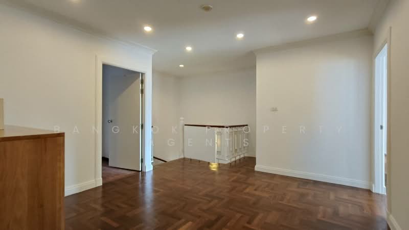 Baan Sawasdee, Bangkok, 42-1 Soi Sukhumvit 31, Khlongtoei Nua, Watthana, Bangkok, 3 Bedrooms, 378 sqm, Condo For Rent, by BANGKOK PROPERTY AGENTS, 500329994 - DDproperty.com