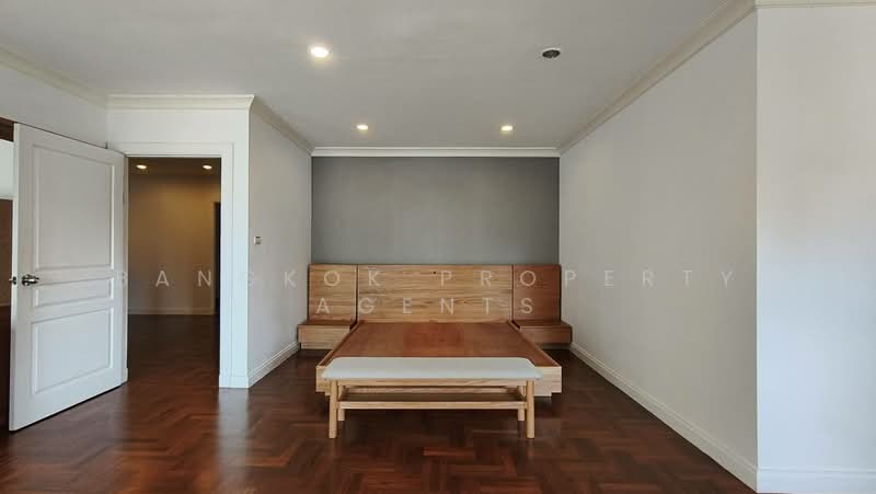 Baan Sawasdee, Bangkok, 42-1 Soi Sukhumvit 31, Khlongtoei Nua, Watthana, Bangkok, 3 Bedrooms, 378 sqm, Condo For Rent, by BANGKOK PROPERTY AGENTS, 500329994 - DDproperty.com