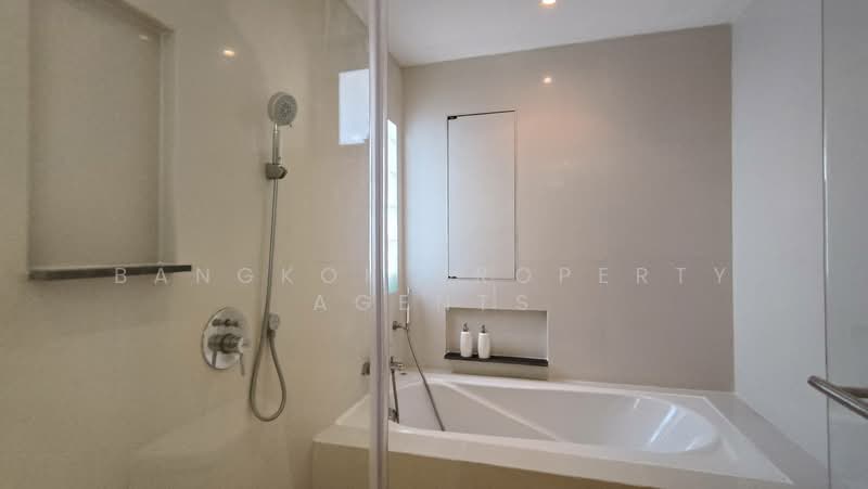 Baan Sawasdee, Bangkok, 42-1 Soi Sukhumvit 31, Khlongtoei Nua, Watthana, Bangkok, 3 Bedrooms, 378 sqm, Condo For Rent, by BANGKOK PROPERTY AGENTS, 500329994 - DDproperty.com