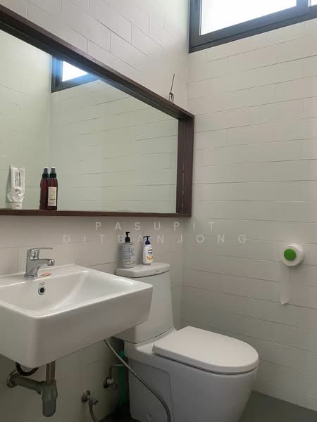 undefined, Bangkok, Phra Kanong, Khlong Toei, Bangkok, 4 Bedrooms, 450 sqm, Single Detached House For Rent, by Pasupit Ditbanjong, 500330007 - DDproperty.com