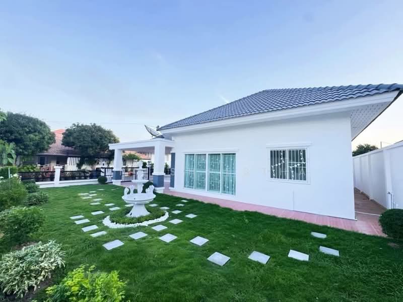 3-BR House, Chon Buri (Pattaya), Nong Pru, Bang Lamung (Pattaya), Chon Buri (Pattaya), 3 Bedrooms, 288 sqm, Single Detached House For Sale, by Sita Shrestha, 500330011 - DDproperty.com