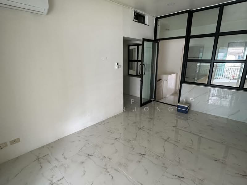 3-BR Townhouse, Bangkok, Khong Tan, Khlong Toei, Bangkok, 3 Bedrooms, 400 sqm, Townhouse For Rent, by Pasupit Ditbanjong, 500330013 - DDproperty.com
