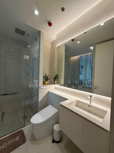 The Strand Thonglor, Bangkok, 36 Soi Sukhumvit 55, Khlong Tan Nua, Watthana, Bangkok, 1 Bedroom, 55 sqm, Condo For Rent, by Supatra Khanapan, 500330017 - DDproperty.com