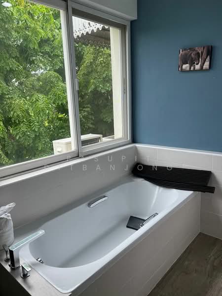 undefined, Bangkok, Khlong Tan Nua, Watthana, Bangkok, 4 Bedrooms, 350 sqm, Townhouse For Rent, by Pasupit Ditbanjong, 500330021 - DDproperty.com