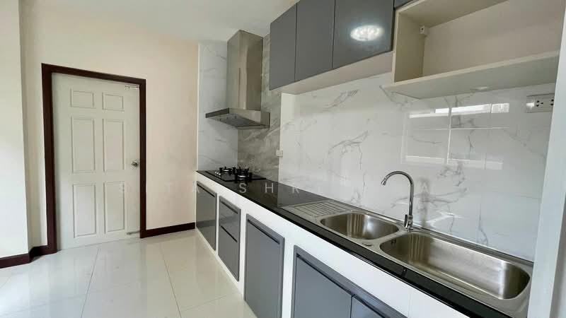 undefined, Chon Buri (Pattaya), Thung Suk La, Si Racha, Chon Buri (Pattaya), 3 Bedrooms, 222 sqm, Single Detached House For Sale, by Sita Shrestha, 500330023 - DDproperty.com