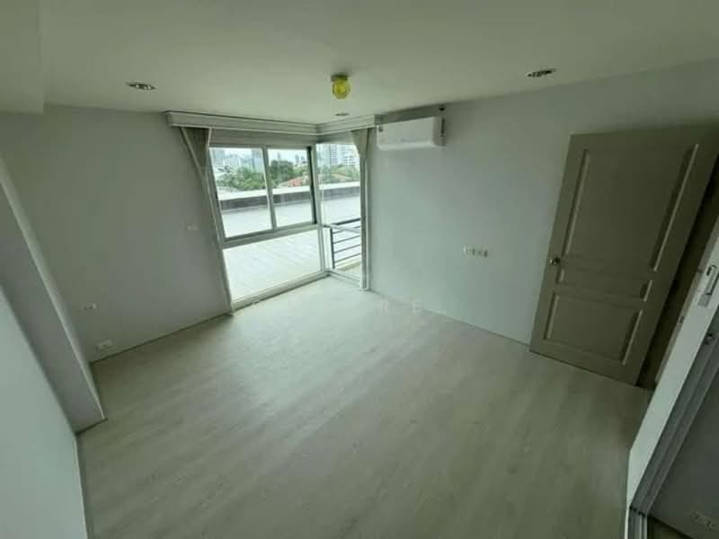 Resorta Yen-Akat, Bangkok, 270 87 Soi Amon, Chong Nonsi, Yan Nawa, Bangkok, 2 Bedrooms, 55 sqm, Condo For Sale, by One Re., 500330030 - DDproperty.com
