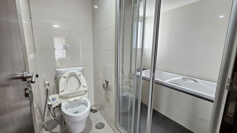 Baan Sukhumvit 14, Bangkok, 1/1 Soi Sukhumvit 14, Khlong Toei, Bangkok, 2 Bedrooms, 99 sqm, Condo For Rent, by BANGKOK PROPERTY AGENTS, 500330057 - DDproperty.com