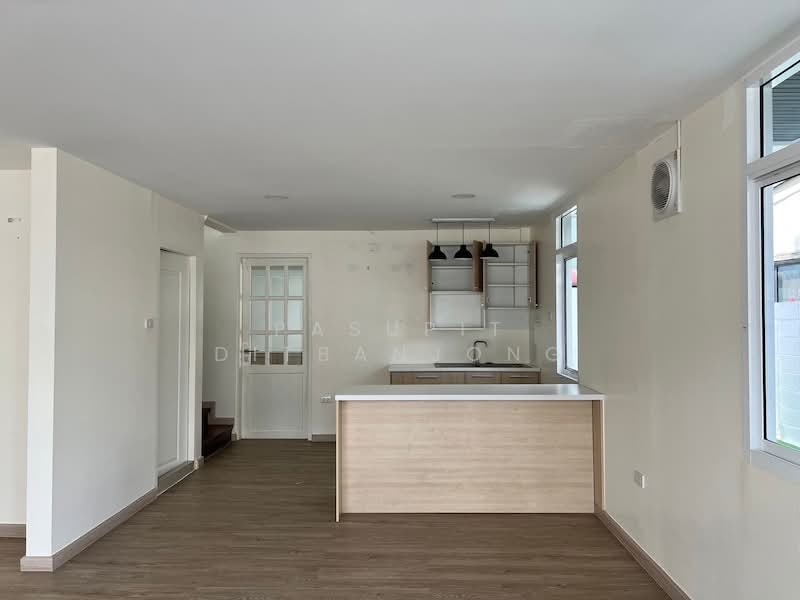 3-BR House, Bangkok, Din Daeng, Bangkok, 3 Bedrooms, 193 sqm, Single Detached House For Rent, by Pasupit Ditbanjong, 500330080 - DDproperty.com
