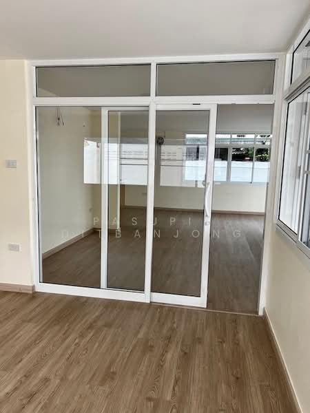 3-BR House, Bangkok, Din Daeng, Bangkok, 3 Bedrooms, 193 sqm, Single Detached House For Rent, by Pasupit Ditbanjong, 500330080 - DDproperty.com