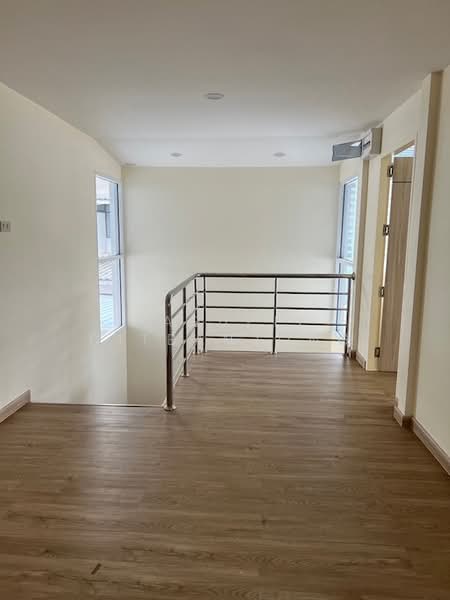 3-BR House, Bangkok, Din Daeng, Bangkok, 3 Bedrooms, 193 sqm, Single Detached House For Rent, by Pasupit Ditbanjong, 500330080 - DDproperty.com
