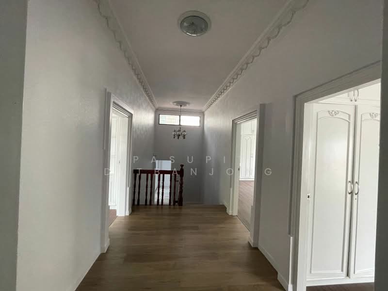 5-BR House, Bangkok, Phra Kanong, Khlong Toei, Bangkok, 5 Bedrooms, 650 sqm, Single Detached House For Rent, by Pasupit Ditbanjong, 500330087 - DDproperty.com