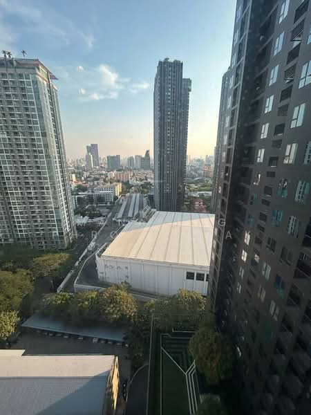 Life Phahon-Ladprao, Bangkok, 996 Phahonyothin Road, Jom Phon, Chatuchak, Bangkok, 2 Bedrooms, 43 sqm, Condo For Rent, by Manapong Phromphitak, 500330101 - DDproperty.com