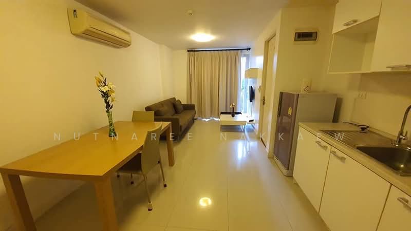 The Clover Thonglor Residence, Bangkok, Soi Sukhumvit 55, Khlong Tan Nua, Watthana, Bangkok, 1 Bedroom, 45 sqm, Condo For Rent, by Nutnaree Nakkaew, 500330139 - DDproperty.com
