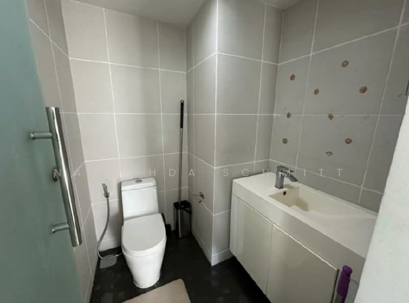 Club Royal, Chon Buri (Pattaya), 381 Soi Na Kluea 12, Na Kloe, Bang Lamung (Pattaya), Chon Buri (Pattaya), 1 Bedroom, 69 sqm, Condo For Sale, by Nadezhda Schmitt, 500330151 - DDproperty.com
