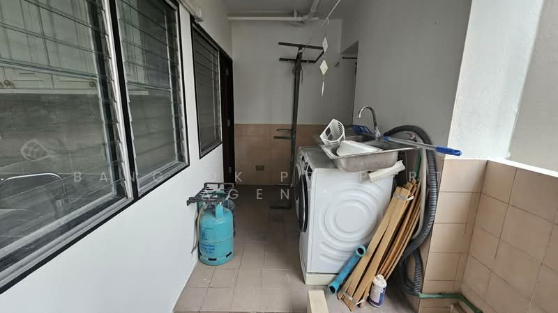 D.S. Tower 1 Sukhumvit 33, Bangkok, Soi Phrom Chit, Khlong Tan Nua, Watthana, Bangkok, 3 Bedrooms, 250 sqm, Condo For Rent, by BANGKOK PROPERTY AGENTS, 500330160 - DDproperty.com