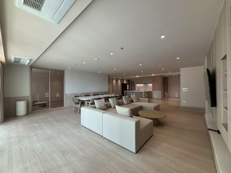 GM Serviced Apartment, Bangkok, 47 Soi Sukhumvit 20, Khlong Toei, Bangkok, 4 Bedrooms, 310 sqm, Condo For Rent, by Bangkok House Living, 500330163 - DDproperty.com