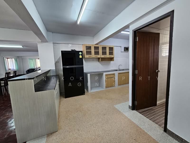 G.S.Mansion, Bangkok, 1 Sukhumvit 35 Alley, Khlong Tan Nua, Watthana, Bangkok, 2 Bedrooms, 180 sqm, Condo For Rent, by BANGKOK PROPERTY AGENTS, 500330220 - DDproperty.com