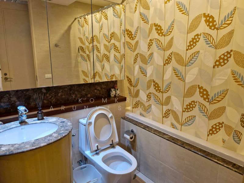 The Royal Saladaeng, Bangkok, 79 Saladaeng Road, Silom, Bang Rak, Bangkok, 3 Bedrooms, 235 sqm, Condo For Rent, by Komkrit Arunvessased , 500330227 - DDproperty.com
