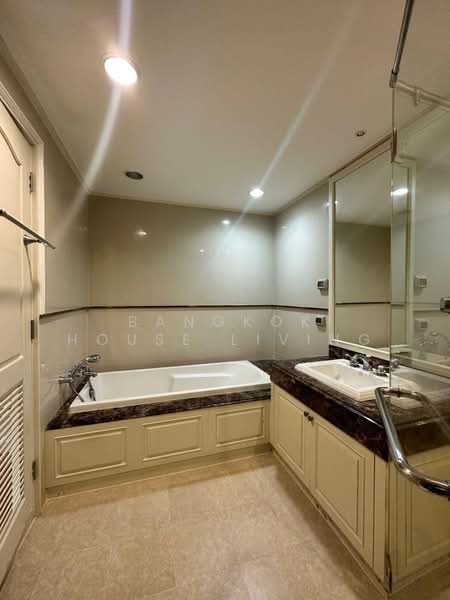 La Vie En Rose Place, Bangkok, Soi Sukhumvit 36, Khong Tan, Khlong Toei, Bangkok, 2 Bedrooms, 96 sqm, Condo For Rent, by Bangkok House Living, 500330284 - DDproperty.com