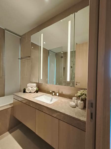 Magnolias Waterfront Residences, Bangkok, 259 Charoen Nakhon Road, Khlong Ton Sai, Khlong San, Bangkok, 2 Bedrooms, 102 sqm, Condo For Rent, by Supatra Khanapan, 500330303 - DDproperty.com