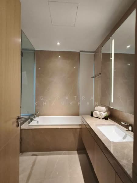 Magnolias Waterfront Residences, Bangkok, 259 Charoen Nakhon Road, Khlong Ton Sai, Khlong San, Bangkok, 2 Bedrooms, 102 sqm, Condo For Rent, by Supatra Khanapan, 500330303 - DDproperty.com