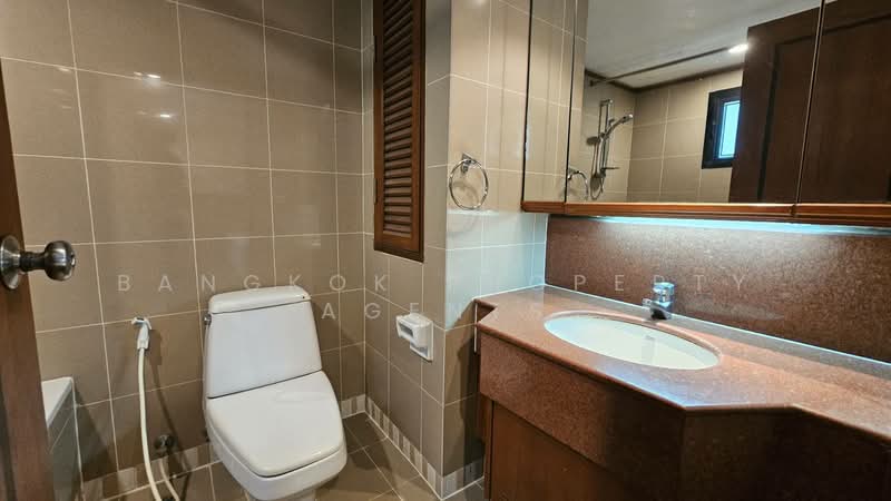 Insaf Tower, Bangkok, 26 Soi Sukhumvit 13, Bang Bon, Bangkok, 3 Bedrooms, 200 sqm, Condo For Rent, by BANGKOK PROPERTY AGENTS, 500330355 - DDproperty.com