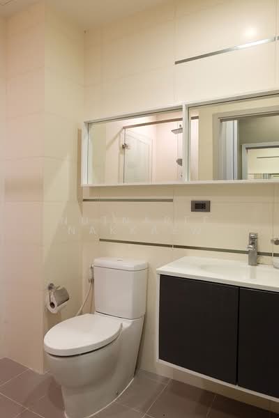 Wyne Sukhumvit, Bangkok, 1120 Sukhumvit Road, Phra Kanong, Khlong Toei, Bangkok, 1 Bedroom, 35 sqm, Condo For Rent, by Nutnaree Nakkaew, 500330370 - DDproperty.com