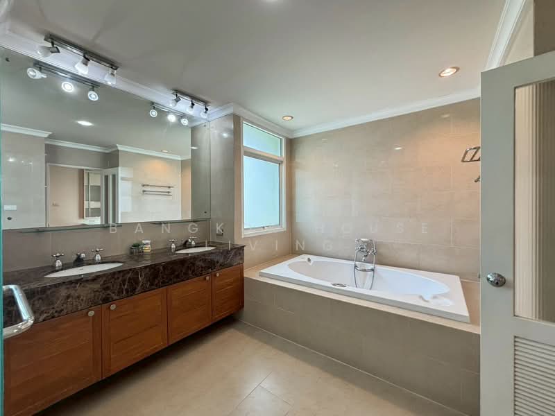 The Cadogan Private Residence, Bangkok, Soi Sukhumvit 39, Khlong Tan Nua, Watthana, Bangkok, 3 Bedrooms, 185 sqm, Condo For Rent, by Bangkok House Living, 500330387 - DDproperty.com