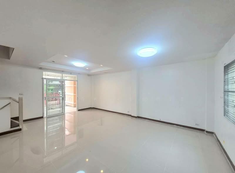 The Town Rama 5, Nonthaburi, Bang Sri Mueang 1 Road, Bang Sri Muang, Muang Nonthaburi, Nonthaburi, 5 Bedrooms, 170 sqm, Townhouse For Sale, by กรกฤตย์ บุญสระ, 500330439 - DDproperty.com