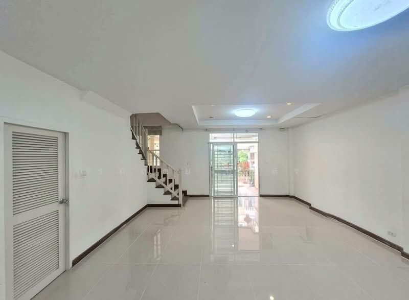 The Town Rama 5, Nonthaburi, Bang Sri Mueang 1 Road, Bang Sri Muang, Muang Nonthaburi, Nonthaburi, 5 Bedrooms, 170 sqm, Townhouse For Sale, by กรกฤตย์ บุญสระ, 500330439 - DDproperty.com