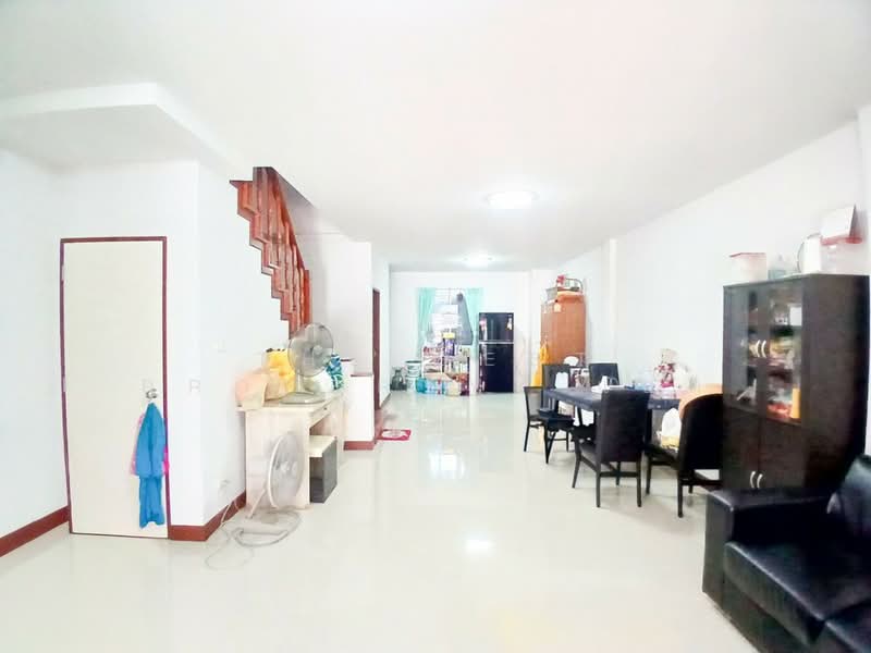 Suriya Place Bangna-KM.5 : สุริยา เพลส บางนา-กม.5, สมุทรปราการ, ถนนบัวนครินทร์, บางแก้ว, บางพลี, สมุทรปราการ, 102 ตร.ม., ทาวน์เฮ้าส์ ขาย, โดย The Best Property แอ๊ด, 500330445 - DDproperty.com