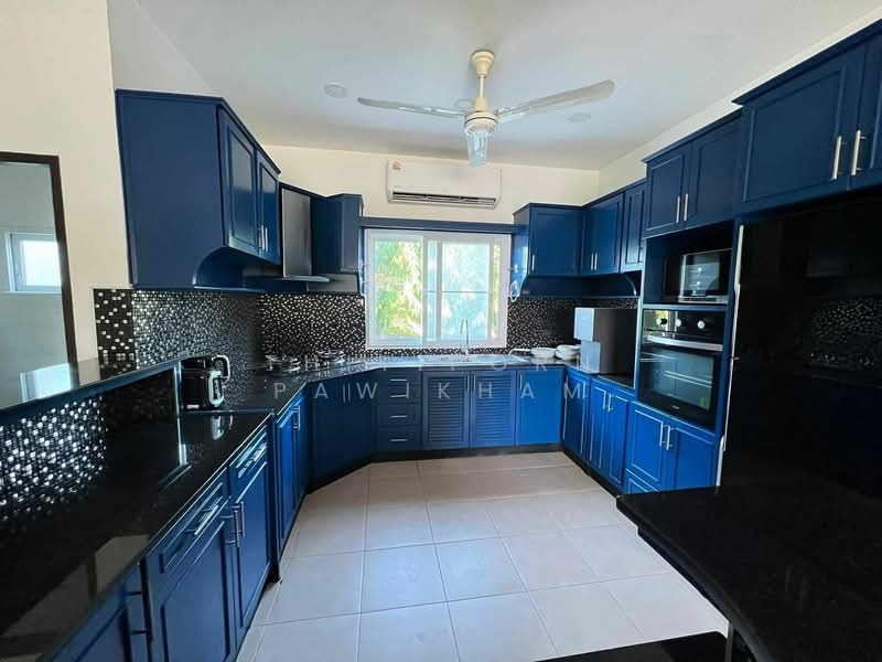 5-BR Villa, Chon Buri (Pattaya), Nong Pru, Bang Lamung (Pattaya), Chon Buri (Pattaya), 5 Bedrooms, 450 sqm, Villa For Sale, by Thitiporn Pawikham, 500330456 - DDproperty.com