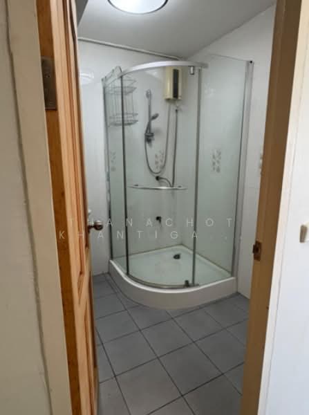 ITF Silom Palace, Bangkok, 160 Soi Naradhiwas Rajanagarindra 1, Suriyawong, Bang Rak, Bangkok, 1 Bedroom, 46 sqm, Condo For Rent, by Thanachot Khantigamongun, 500330467 - DDproperty.com